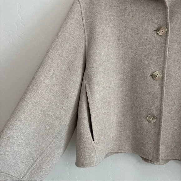 COS Boxy Double Faced Wool Jacket beige
Size S - Picture 4 of 7